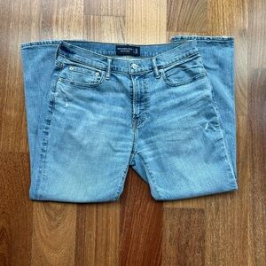 Abercrombie Athletic Straight Jeans 32X28